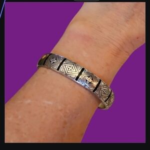 VTG BRIGHTON Silver Plated Cross Engraved Bangle Bracelet